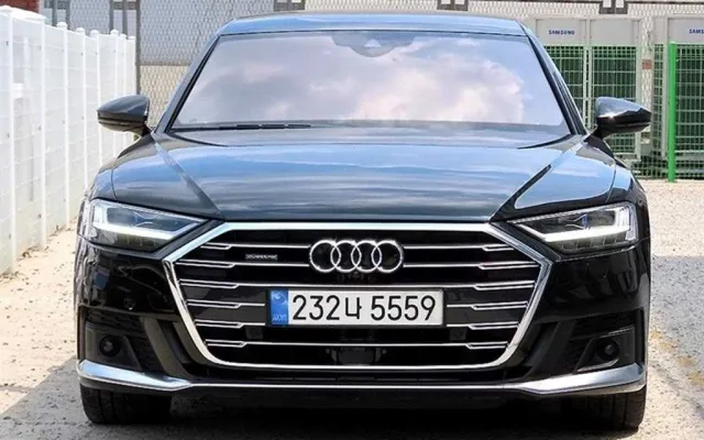 더뉴G70슈팅브레이크 중고차 A8 (D5) 55 TFSI 콰트로 LWB 매물 사진 1 - 2022/09 45,844km