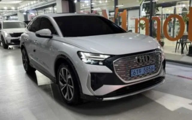 더뉴G70슈팅브레이크 중고차 Q4 e-트론 40 스포트백 프리미엄 매물 사진 3 - 2022/09 34,436km