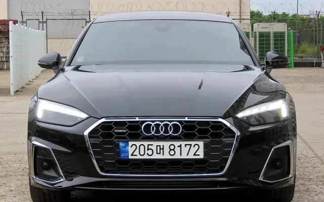 더뉴G70슈팅브레이크 중고차 A5 (F5) 40 TFSI 콰트로 프리미엄 스포트백 매물 사진 13 - 2023/03 42,160km